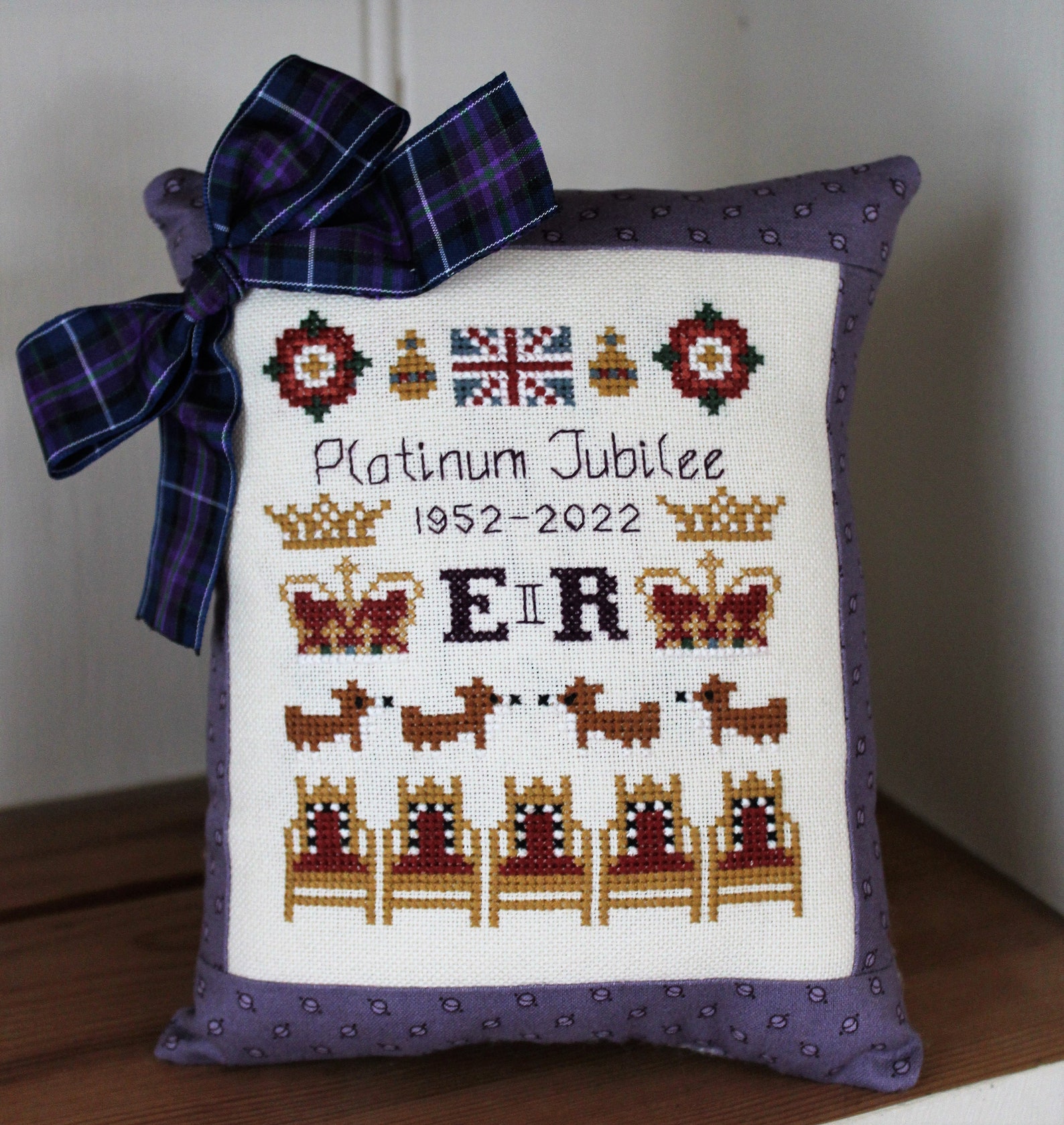 Platinum Jubilee Cross Stitch Pattern Primitive Cross Stitch Etsy