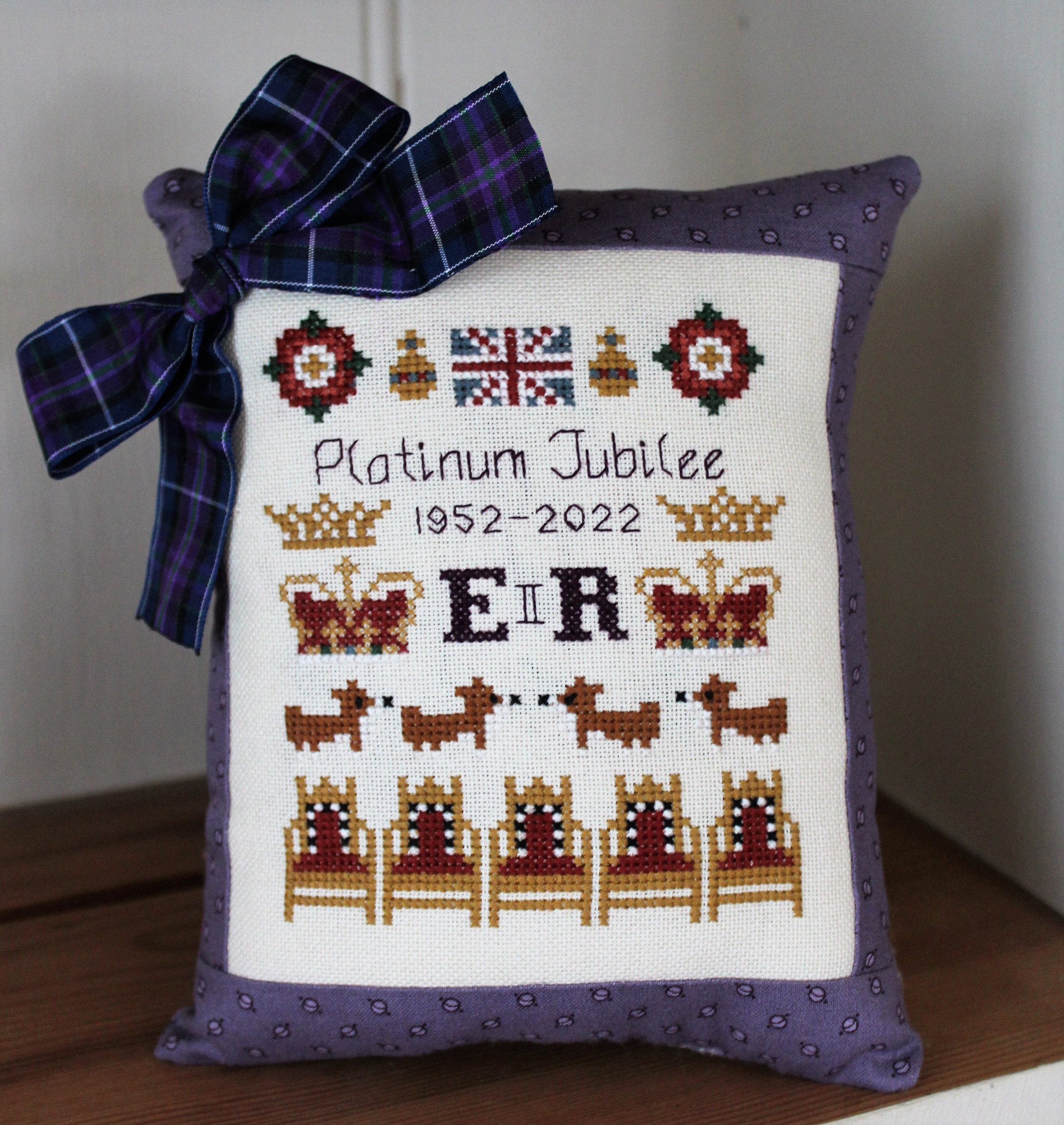 Platinum Jubilee Cross Stitch Pattern Primitive Cross Stitch Etsy