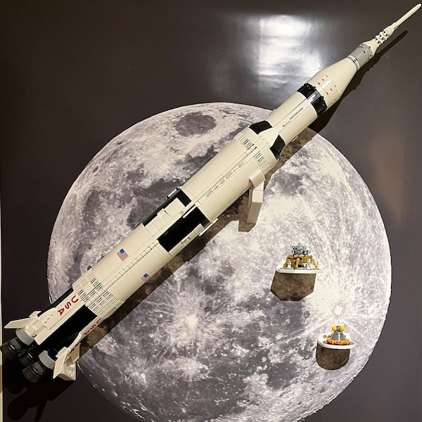 Wandhalter für: Lego Saturn V (#92176, #21309)