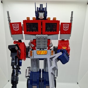 Wall mount for: Lego Icons Optimus Prime #10302