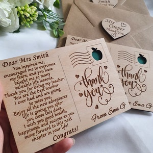 Carte postale en bois personnalisée avec aimants, Idée cadeau, Cadeau pour professeur, Cadeau personnalisé, Carte postale Apple, Carte souvenir, Carte-cadeau, Heureusement