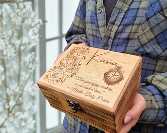 Personalised Wooden Watch Box for 2 Watches – Floral Engraved Luxury Watch Case, Handmade Gift for Her