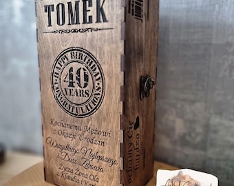 Personalised Happy Birthday Whisky Box. Vintage Style Wooden Storage Trunk. Tennessee Whiskey, Bourbon Whiskey storage box, Birthday Gift