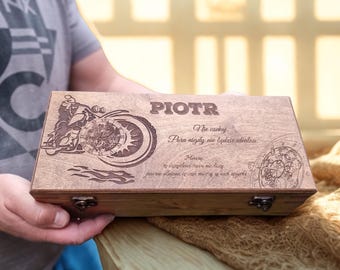 Personalised Wooden Watch Box for 4 Watches – Handmade Luxury Watch Case, Solid Wood Gift for Him