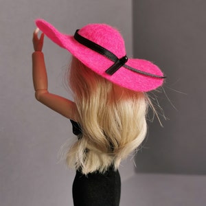 Miniature luxury hat for Heidi Ott. Hat for 5,5 inch dolls. Beautiful miniature wide-brimmed hat for Heidi Ott