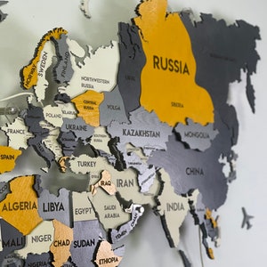 Podświetlana 3D mapa świata na ścianę – kolorowa dekoracja podróżna z pinezką i podświetleniem LED, ręcznie robiona drewniana mapa do nowoczesnego domu lub biura