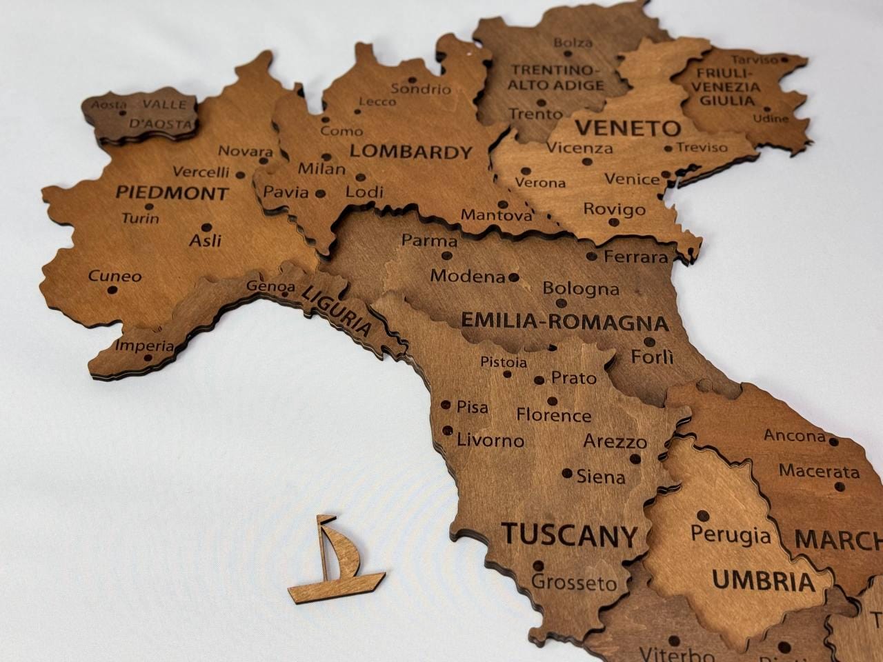 Rustic Italin Map Background Wooden Italy Map, Modern Office or Home Wall Decor, Country Map for ...