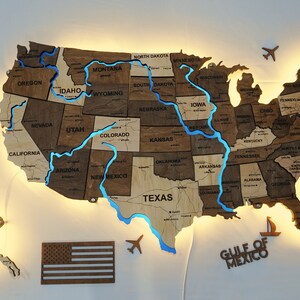 Benutzerdefinierte 3D-USA-Karte aus Holz mit LED-Beleuchtung – Pinnwand-Reisekarte für Familien und Straßen- und Flusswandkunst, Klassenzimmerdekoration oder große Wanddekoration