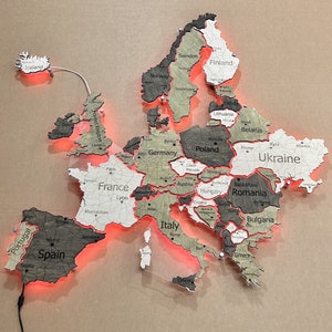 Decorazione da parete con mappa dell'Europa in legno a LED – Grande mappa da parete dei paesi europei, decorazione perfetta per la casa o regalo di inaugurazione della casa – Mappa delle avventure, regalo di nozze