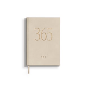 Notizbuch Tagebuch 365 Tage, A5 linierte & nummerierte Seiten Creme mit Goldprägung, veganes Kunstleder Kalender Ohne Name /Initialen
