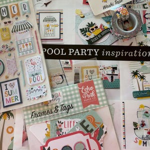 Puede incluir: Una colección de suministros para manualidades de papel con temática de verano. Pegatinas, cinta adhesiva, marcos y etiquetas con helados, flamencos y las palabras "Pool Party" y "Summer". La paleta de colores incluye pasteles, con toques de colores brillantes.