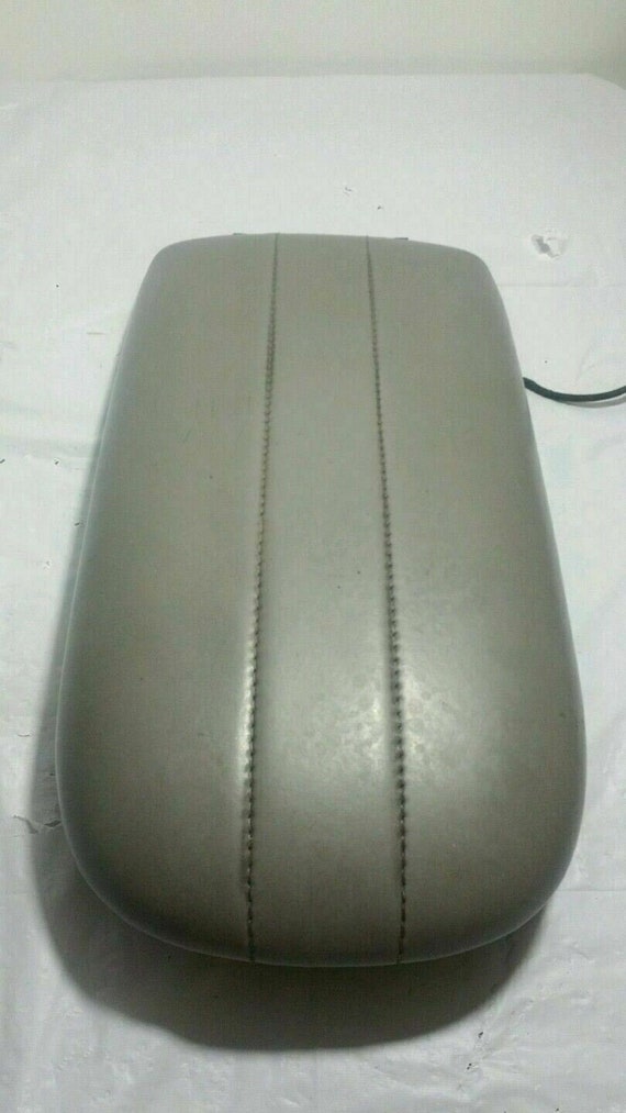 Driver Side Seat Replacement LEATHER Armrest Cover Tan 98 99 Lincoln Navigator