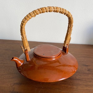 Vintage Japanese Antique 1960&#39;s Satsuma Ceramic Kyusu Hohin Pottery Tea Pot Red Bent Wood Handle Hagi Ware Sencha Red Rare