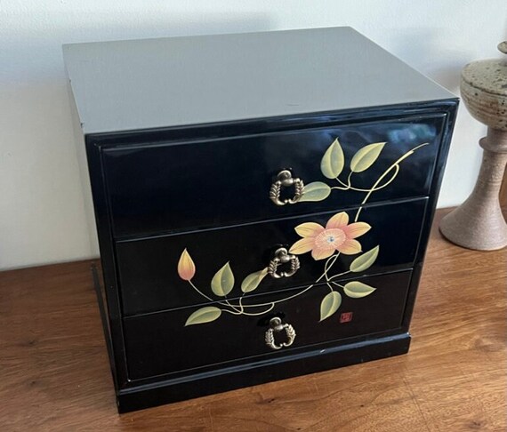 Antique Japanese Lacquer Jewelry Lacquered Cabinet Box Drawers Chest Hand Painted