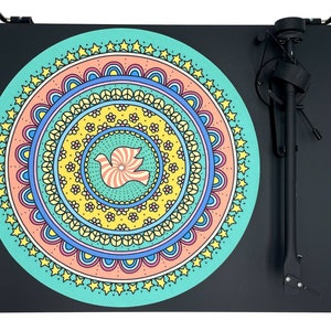 Feutrine pour platine vinyle « DOVE », un accessoire essentiel pour améliorer la qualité sonore et protéger vos disques.