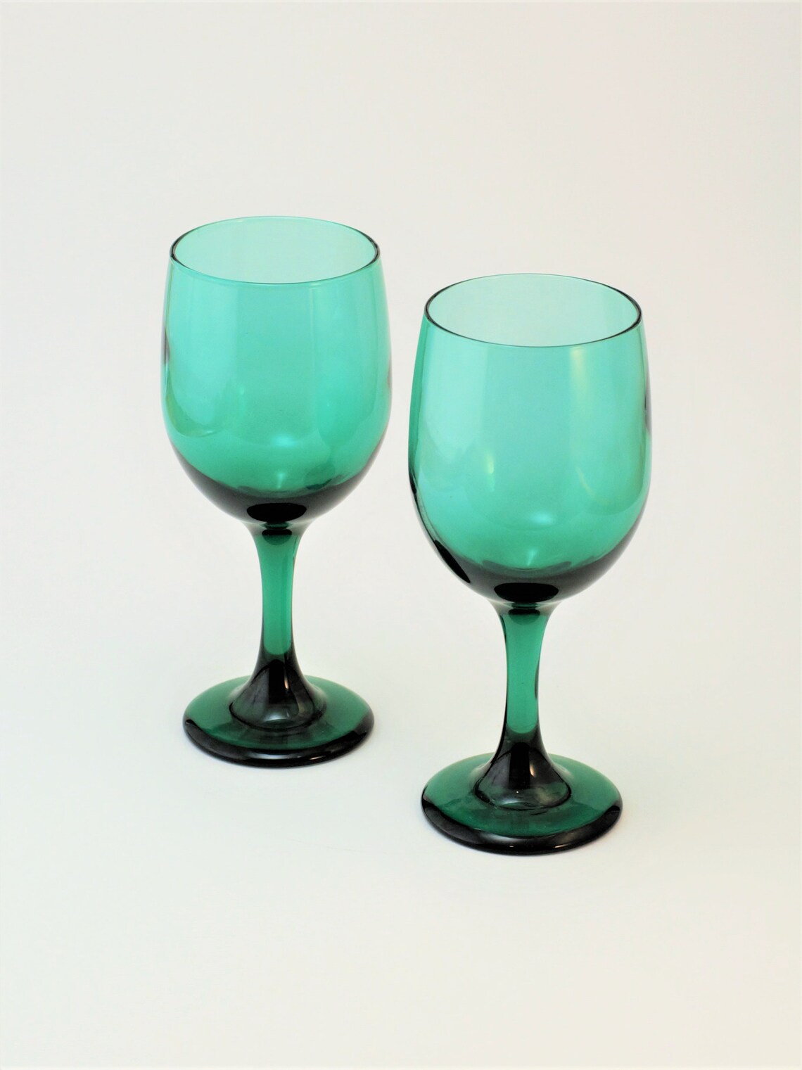 Set of emerald wine glasses x4 Etsy