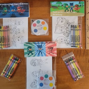 Kids Crayons or Painting Party Favor Bags.  1 bag (1 child) includes 8-4x6 Cards, Personalized Topper & either 5 assorted Crayons or Paint