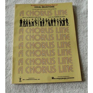 Partituras de la selección vocal de A Chorus Line (P/V/G) Hal Leonard 1975