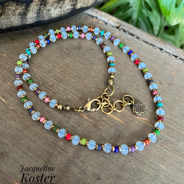 Handgemaakte unieke choker , korte ketting , boho necklace , cadeau idee , miyuki ketting , fijne opal glaskraaltjes