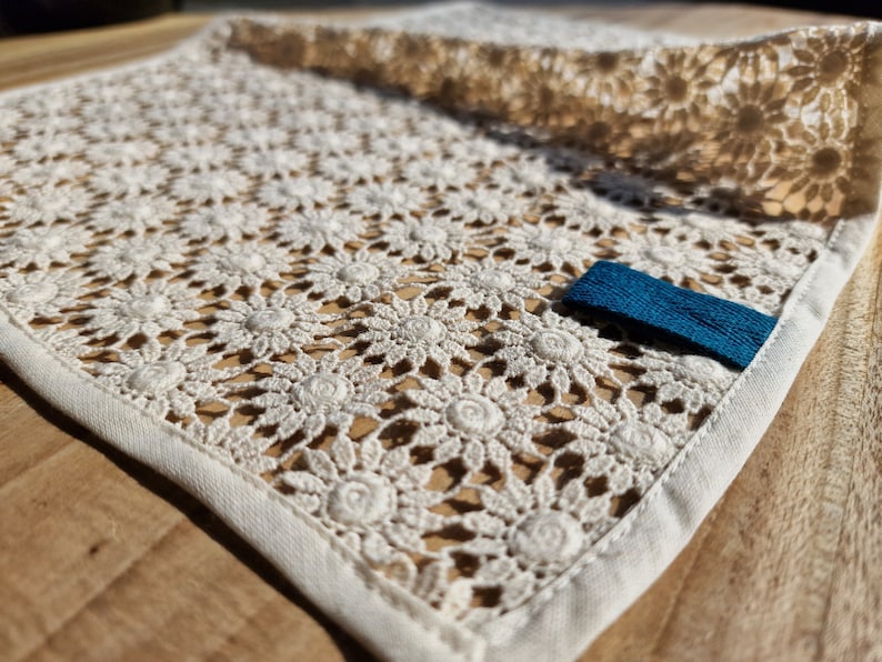 Lace mat zdjęcie 10