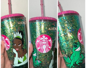 Benutzerdefinierte Prinzessin Tiana inspiriert Schneekugel Tumbler | Prinzessin Tiana | Schneekugel Becher | Schneekugel Becher