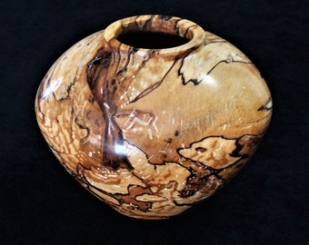 Unique gift vase turned maple, artisan Quebec canada artisan wood local purchase (no.28)