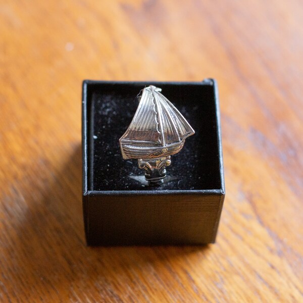 Sailboat - Vintage Silver Plated Ring