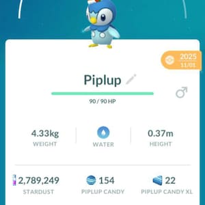 May include: A mobile game screen displays a Piplup character with a CP of 578. The Piplup weighs 4.33kg and is 0.37m tall. The screen shows stardust, Piplup candy, and candy XL amounts. The game interface includes a power-up option.
