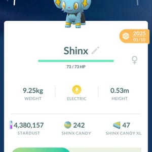 May include: A mobile game interface displaying a Shinx character with a CP of 348. The Shinx is blue with yellow accents and wears a hat. The interface shows the Shinx's weight as 9.25kg and height as 0.53m.