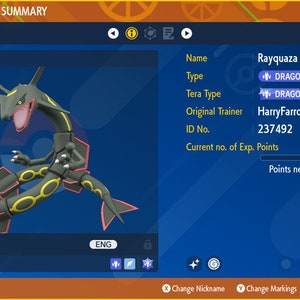 Può includere: Un Pokémon Rayquaza verde, giallo e nero con accenti rossi. Il Pokémon è di livello 20 ed è di tipo Drago e Volante. Il tipo Tera del Pokémon è Drago. L'allenatore originale è HarryFarron e il numero di identificazione è 237492. Il Pokémon ha 10.000 punti esperienza e ne ha bisogno di altri 1.576 per salire di livello.