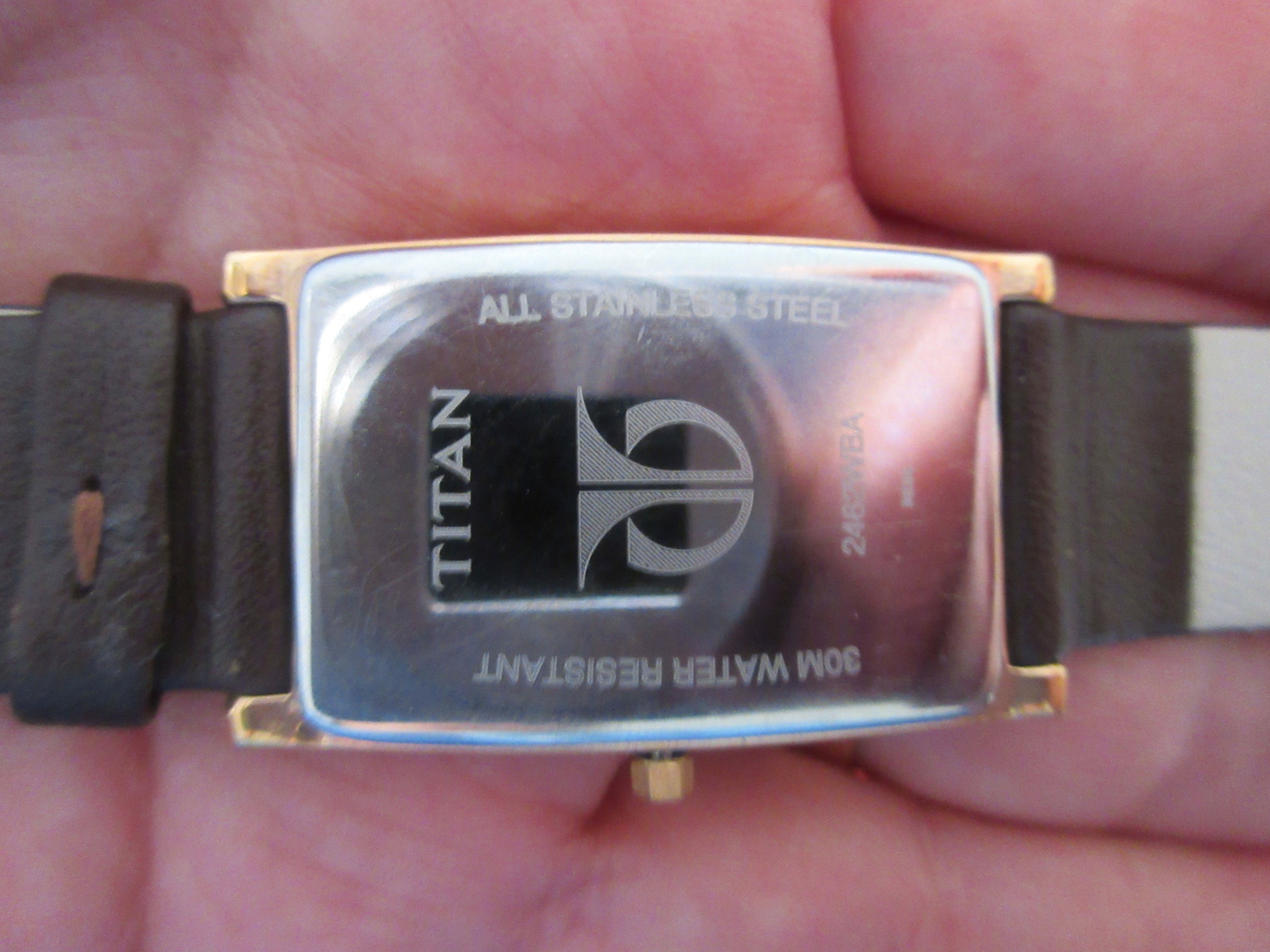 Titan 30m water clearance resistant
