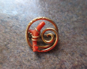 Antique Victorian Gold  Coral Brooch
