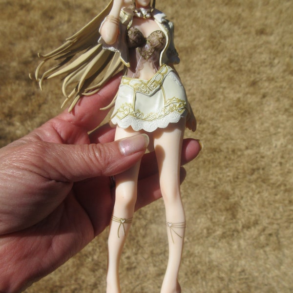 Elf Lineage II Female Figure 1/7 Scale PVC Painted Japan