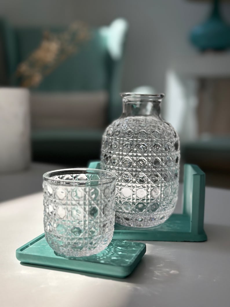 SomoneStudios Water Carafe - Thumbnail 4