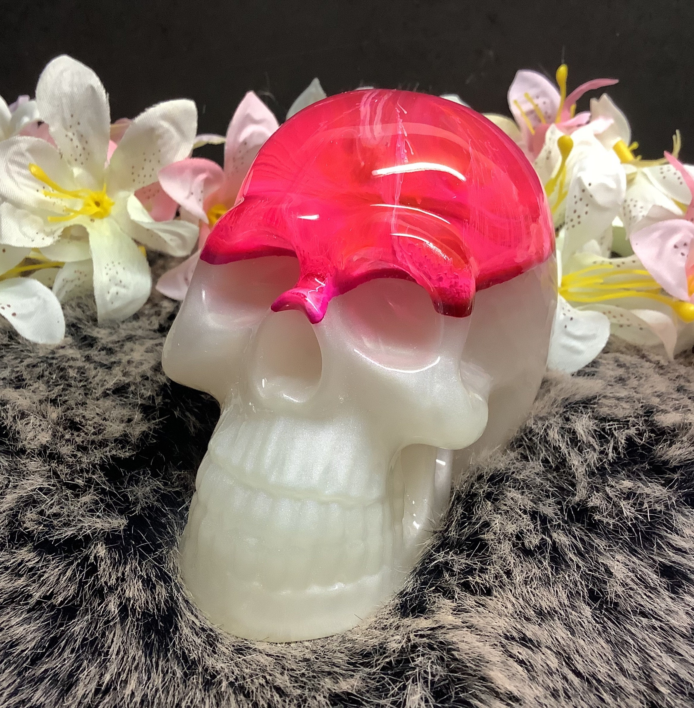 Crâne en Résine avec Papillon Incrusté