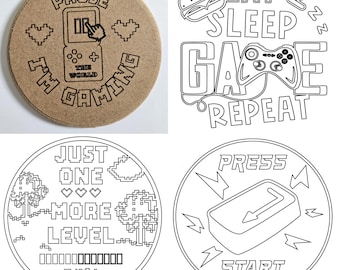 Posavasos de madera grabado con el logo de Secret Santa Gamer
