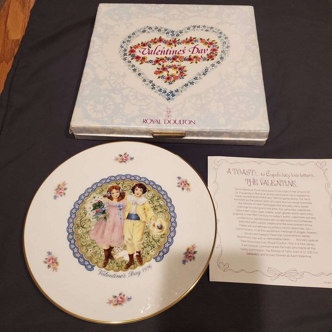 1976 Royal Doulton Valentines Day Plate With Original Box and