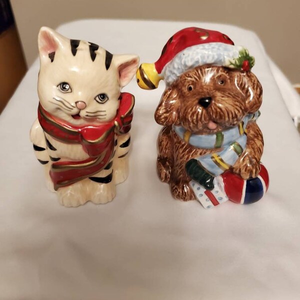 Christmas Cat And Dog Salt And Pepper Shakers