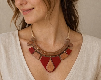 Collar llamativo de madera | Collar babero rojo | Collar bohemio hecho a mano | Joyería de madera y acrílico | Joyería artesanal hecha en Italia