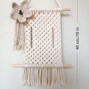 Marco de fotos de macramé, adorno de pared estilo bohemio, decoración natural para el hogar, regalo romántico para parejas, adorno de pared hecho a mano imagen 3