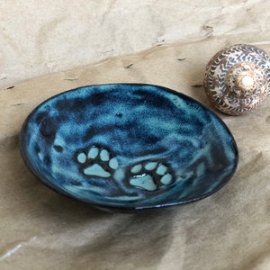 Little bowl with cat paws PREORDER Ceramic Sauce Dish, Ring dish or cat bowl, trinket dish Black
