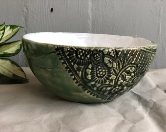 Green Ceramic Bowl with Lace | Handmade Pottery Switzerland