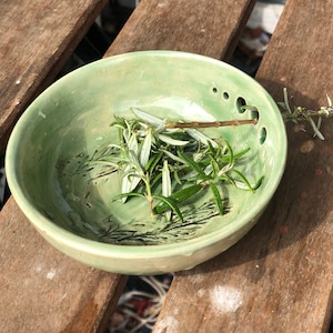 Décapant d'herbes romarin vert, ustensiles de cuisine lavande, accessoire rustique de poterie, idée cadeau gadget de cuisine pour cuisinier image 2