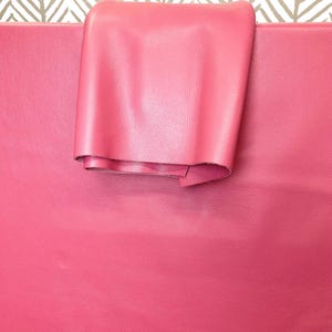 Pretty In Pink Pebble Grain