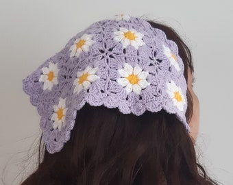 lilac crochet daisy hair scarf, cottage core hair bandana, lilac hair scarf, triangle hair scarf, daisy hair kerchief, bridesmaids gift
