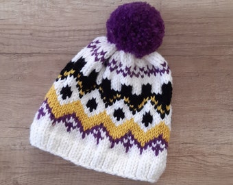Handknit Wool Blend Beanie: Unisex Winter Hat with Pom Pom