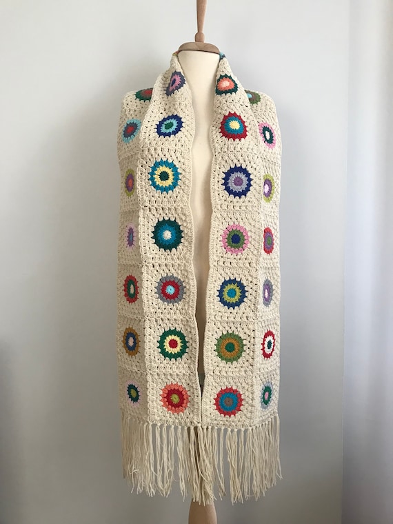 Handmade Crochet Granny Square Scarf With Tassels: Retro  display picture 1