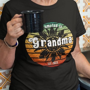Grandma Shirt | Mothers Day Gift | Grandma Birthday | First Time Grandma Gift Shirt | New Grandma Gift | New Nana Mimi Mima Gift