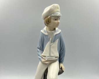 Lladro Charlie the Tramp #5233- Lladro Charlie Chaplin 11.5