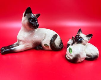 Vintage Beswick England Siamese Cat Figurine # 1559, Handpainted